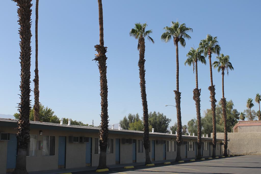 Indio Holiday Motel Exterior foto