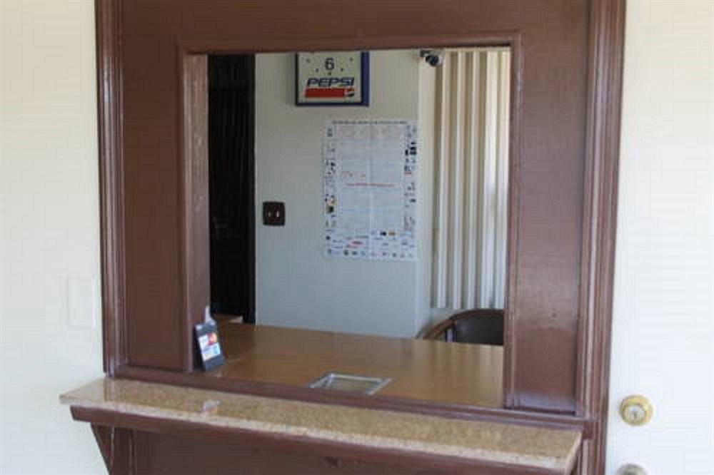 Indio Holiday Motel Exterior foto